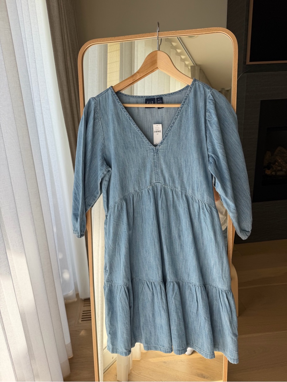 *NWT* Gap denim dress, size small